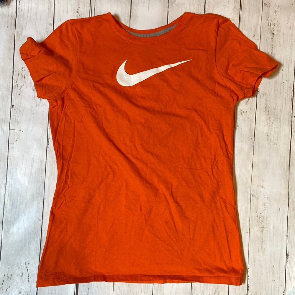 Nike slim fit tee shirt